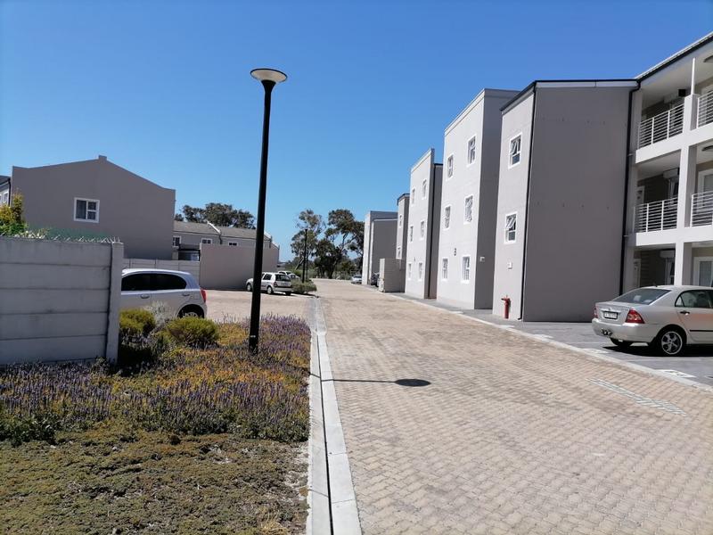 2 Bedroom Property for Sale in Heathfield Western Cape